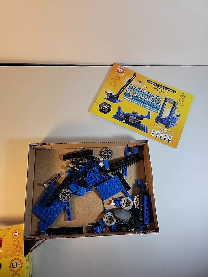 Block Tech Gadgets & Gizmos Block Set Building Set - Image 2 of 4