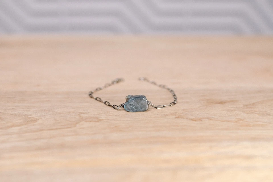 Labradorite Oxidized Silver Paperclip Chain Bracelet, Length: 7 Inches - Image 2 of 4