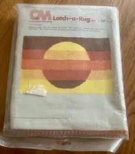 Vintage 1977 Columbia Minerva Latch-a-Rug Kit 24  X 36  NOS