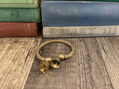 Vintage childs goldtone bells bracelet Vintage Has Flaw 