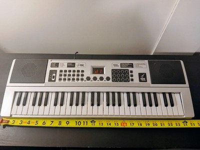 54 Key Electronic Piano Keyboard W/ 100 Sounds & Rhythms + Record- Play Ac/Dc