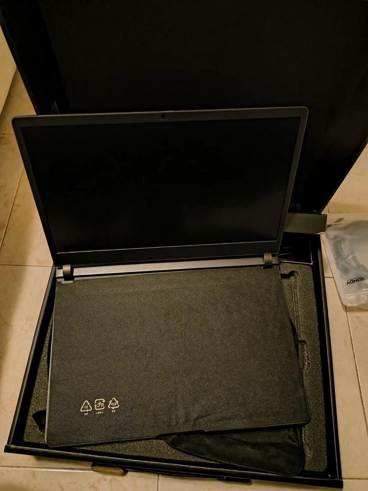 Xiaomi Pc Portatile Gaming i7-8750h - Immagine 4 di 4