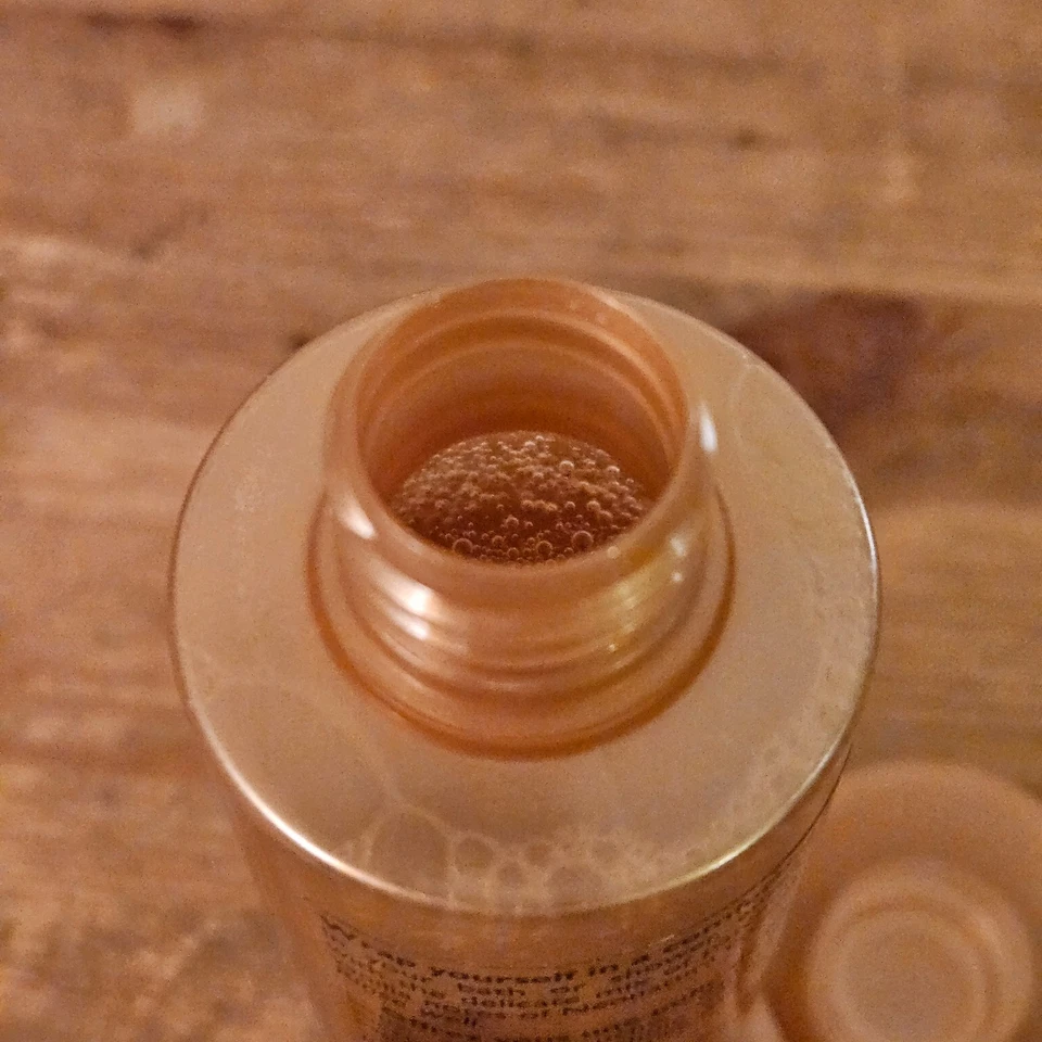 Yves Rocher - Neonatura - Gel Perfumado Baño y Ducha (80% Izquierdo) Foto 3 de 3