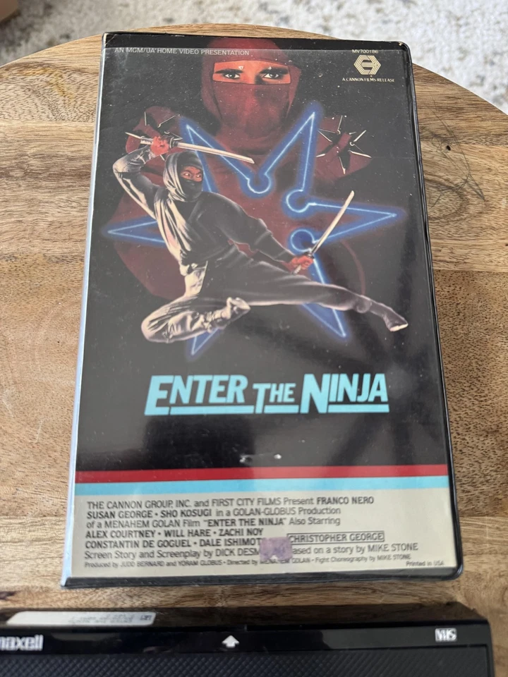 Vintage Enter The Ninja VHS Movie 1981 MGM UA Home Video Martial Arts Action Foto 2 de 4