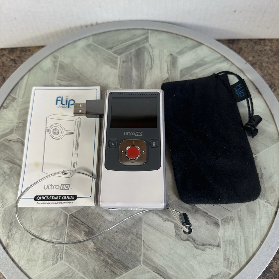 Flip UltraHD U2120B Video Camera 8 GB NO CHARGER UNTESTED AS IS - Image 2 of 3