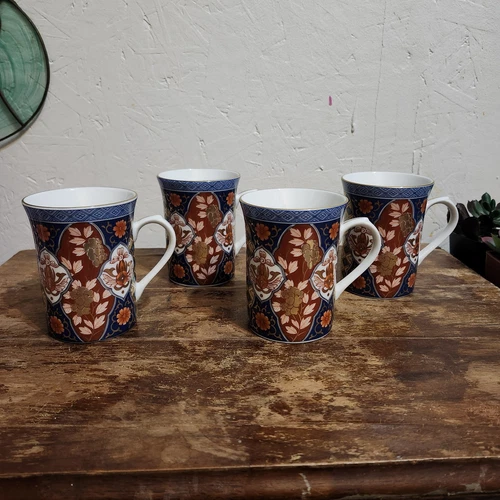 Set Of 4 Vintage Smithsonian Institution Japanese Imari Porcelain Coffee Tea Mug