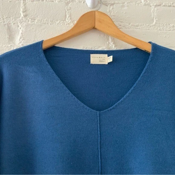Dreamers soft deals v neck sweater