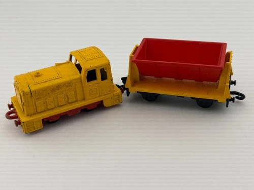 Matchbox Lesney Diesel Shunter Gateman's Car Train Set Vintage Collectible