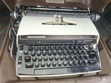 Vintage  BLUE  Smith Corona Super Correct Typewriter & Case thumbnail