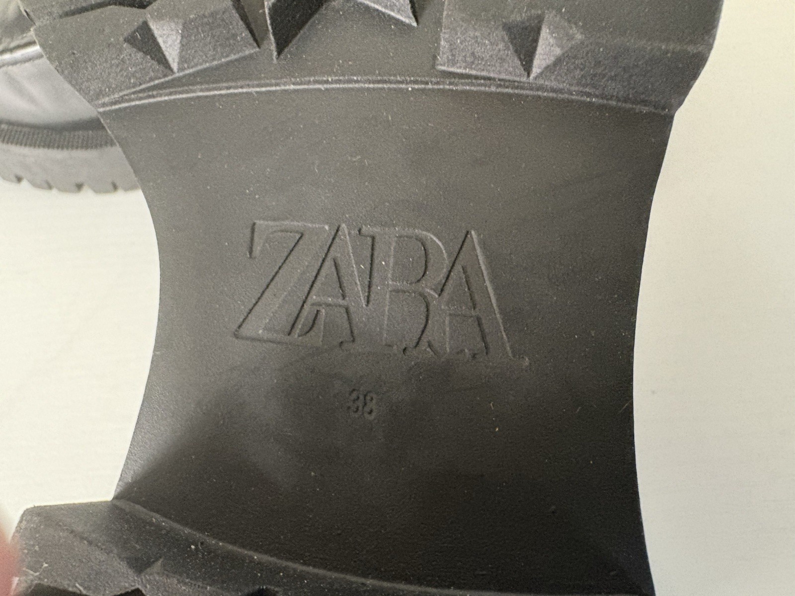 SAOLA Mocassini donna neri impreziositi ZARA con suola track taglia 8US "OTTIMO ACQUISTO"