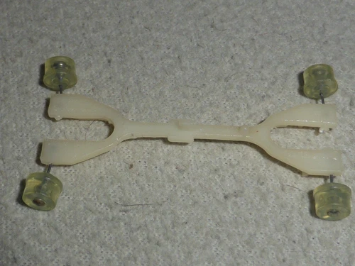 HOTWHEELS RUMBLERS MOTORCYCLE RRRUMBLERS TRACK GUIDE 4-WHEELS 1971 REDLINE ERA