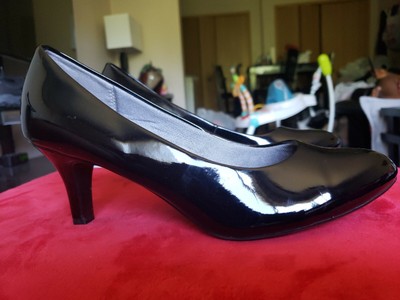 life strides heels