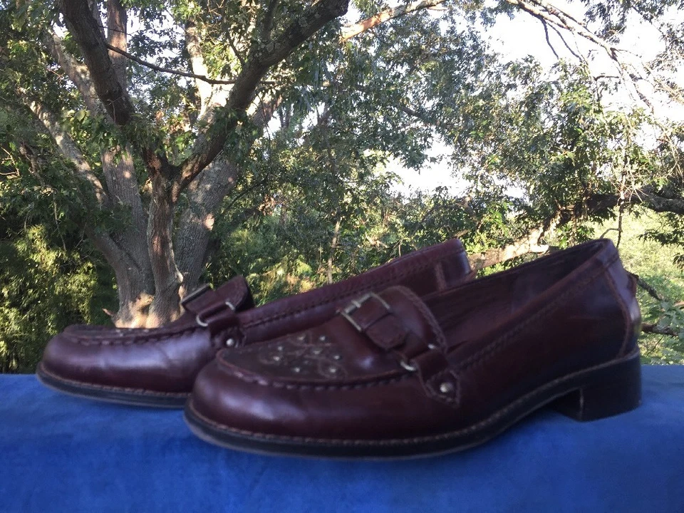 SHOE SALE On AEROSOLES Embellished Loafer Flats Oxfords Leather Women Shoes Sz 7 - Imagem 3 de 4