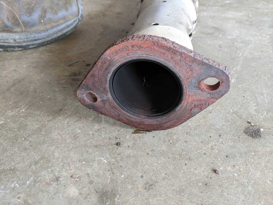 INFINITI FX50 2009-2013 OEM SILENCIADOR ESCAPE FLEX Y TUBO MONTAJE 5,0 L Foto 4 de 4