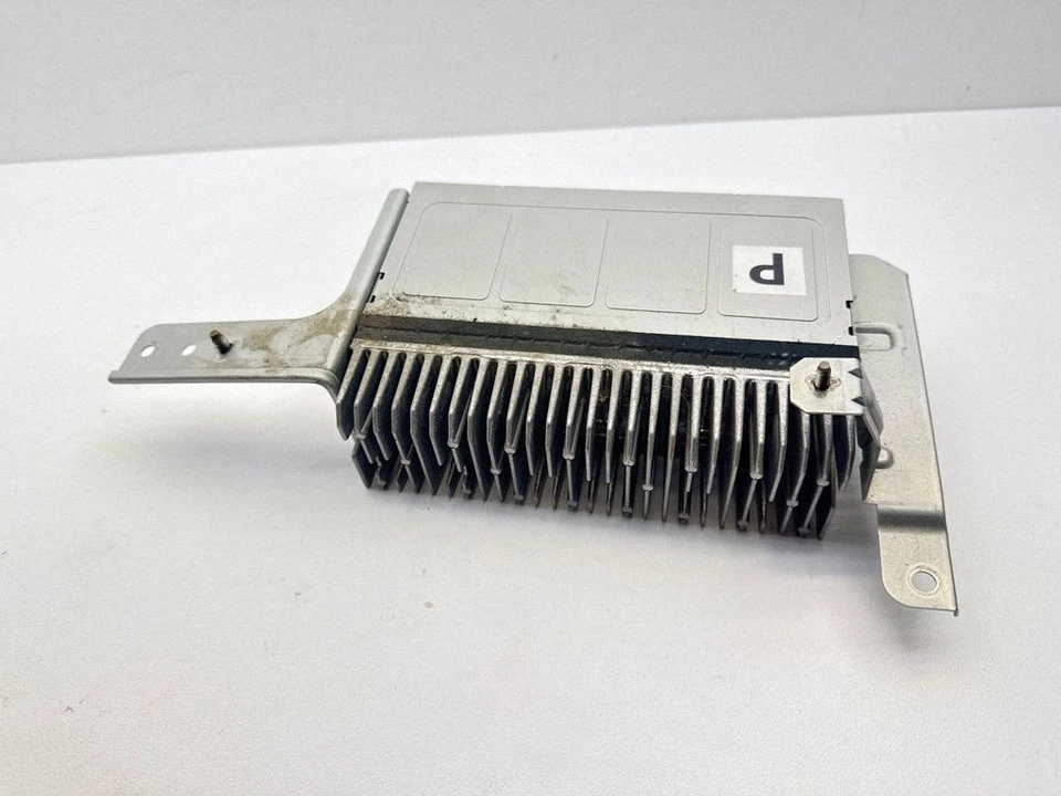 Toyota Land Cruiser (J100) 2004 Amplificateur de son 8628060351 ATM33135 - Photo 1/4