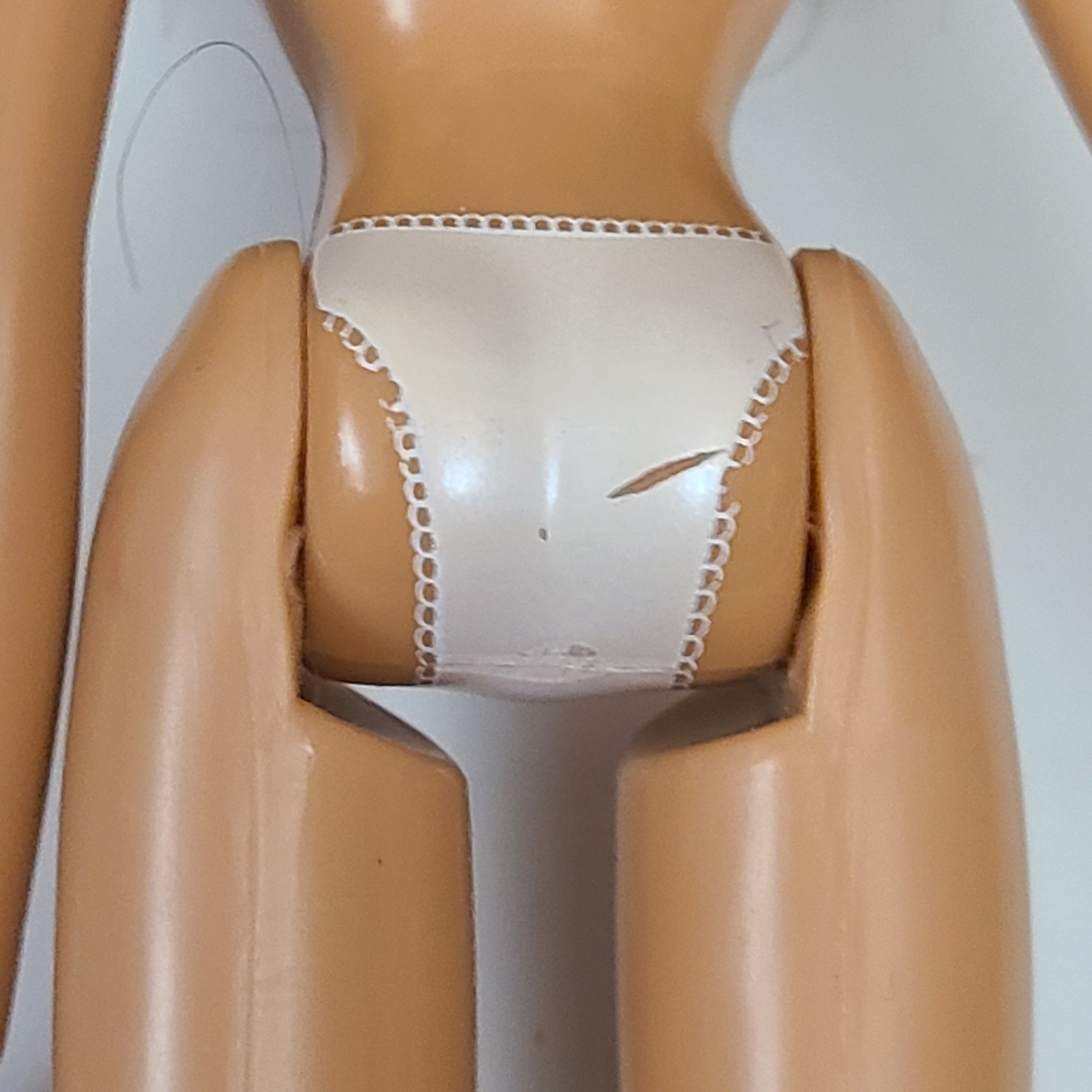 MGA Bratz Forever Diamondz Fianna Doll NUDE No Clothes Shoes Accessories