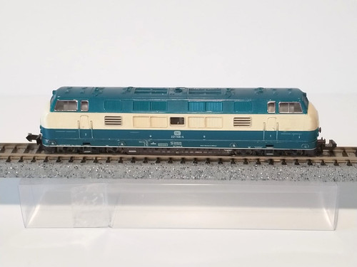 LOCOMOTORA DIÉSEL BR 221 146-4 (EX V200-1) DB ÉPOCA IV MINITRIX 12079 (E894) | Zustand: Usado
