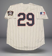 Top 10 Rod Carew Baseball Cards 13
