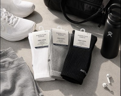 American Eagle Crew Socks 3 Pair Pack NWT White Gray Black Arch Support One Size