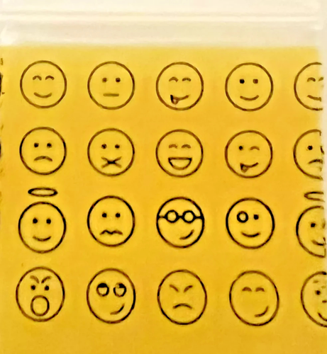 700 SACCHETTI PICCOLI 1515 1,5" X 1,5" MINI SACCHETTI RICHIUDIBILI DI DESIGN EMOJI'S - Foto 1 di 24