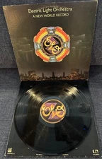 ELECTRIC LIGHT ORCHESTRA ELO -A New World Record Vinyl LP #UA LA679G     VG+/VG+