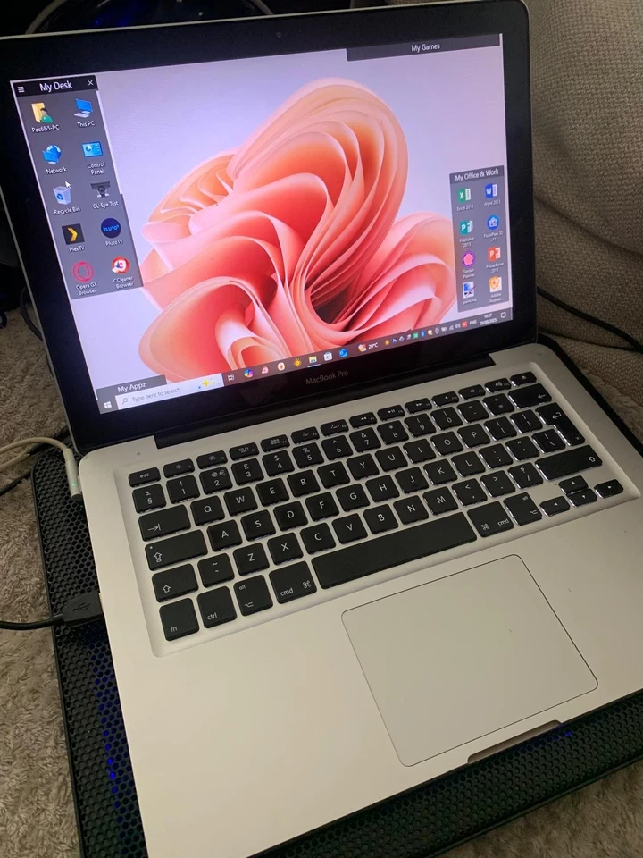 Apple MacBook Pro 13" Intel i5 2.40GHz,8GB, 500GB HDD,HighSierra+Windows10-No6.1 - Image 4 of 4