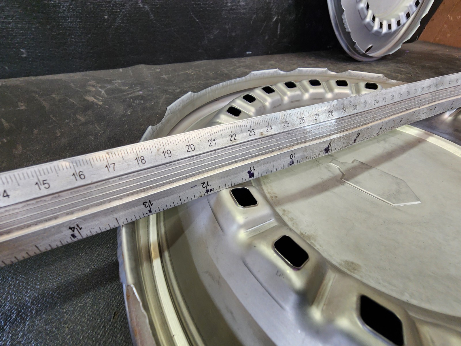 1981 1989 Chevy Monte Carlo Hubcap Pair Wheel Cover Chevrolet Rim 84 85 GM OEM