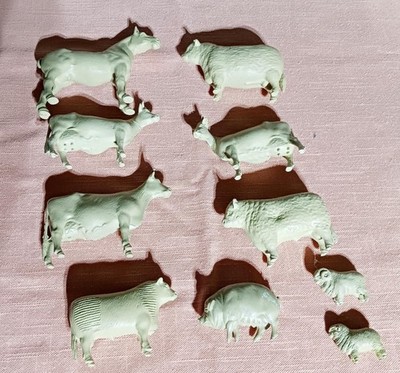 Lot of 10 Original 1959-1960S MARX PRIZE LIVESTOCK tan farm