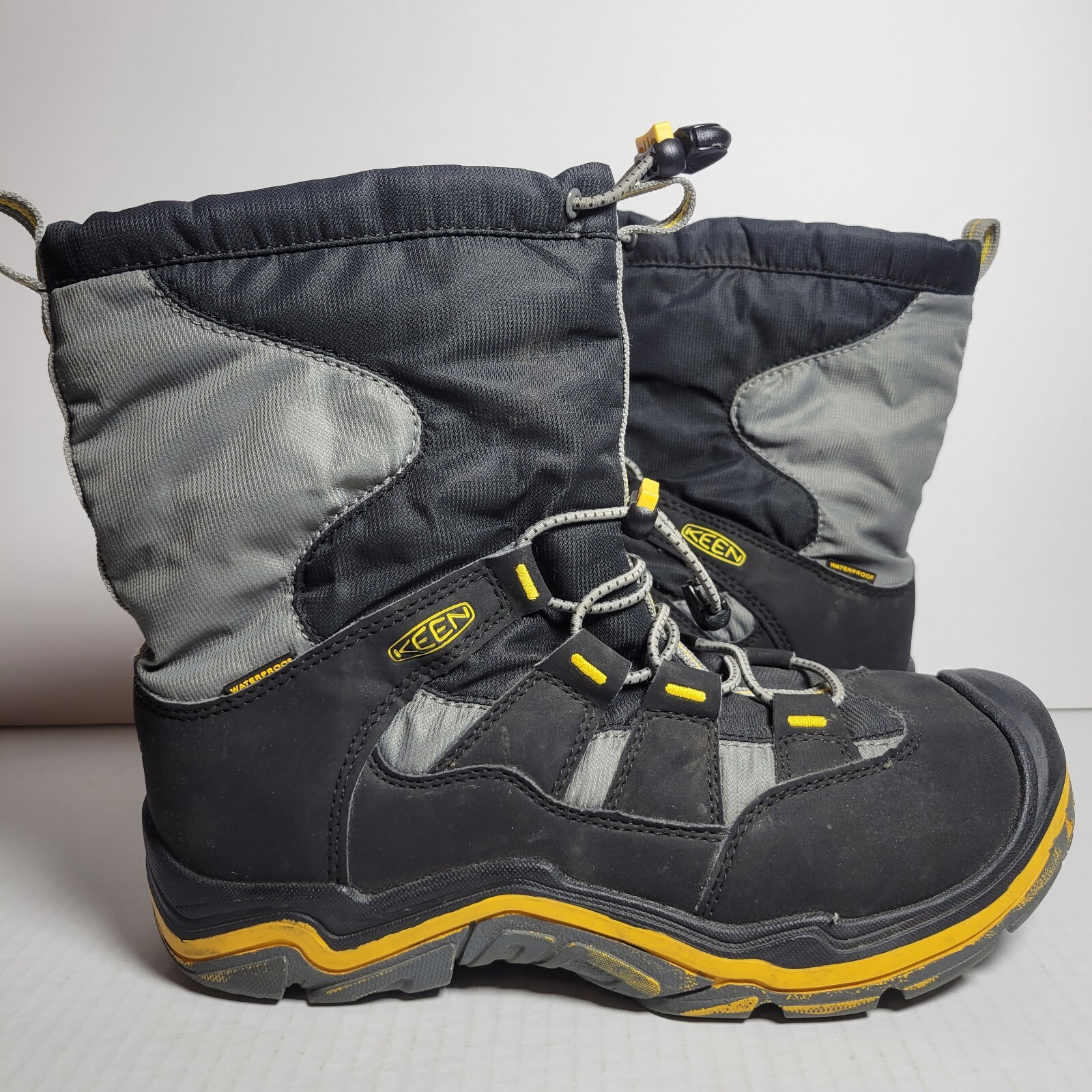 Stivali da neve Keen Winterport grandi bambini giovani taglia 6 impermeabili nero giallo