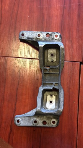 BMW 5 6ER E60 E61 E63 E64 GETRIEBETRÄGER HALTERUNG HALTER 676102