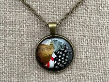 US Flag Necklace Bronze Tone Chain Pendant Patriot Jewelry Unbranded