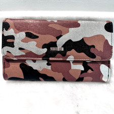 Cartera de mujer Bagcherry triple pliegue camuflada metálica camuflada plateada, bronce y negra