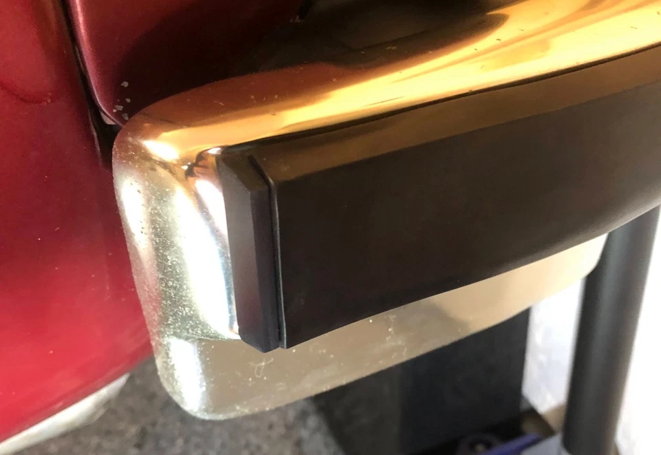 Tapas de extremo de tira de impacto para parachoques Camaro (cuatro) 1974 1975 1976 1977 tipo base LT Z28 Foto 4 de 4