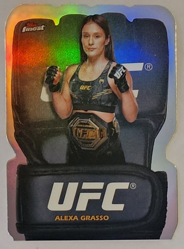 Guanto da caccia 2024 Topps Finest Alexa Grasso custodia fustellata Hit SP FGD-35 - Foto 1 di 2