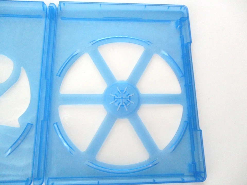 Lot of ( 5 ) Blu-Ray Standard 2-Disc Empty Replacement Cases VG Cond. $3 Max S/H - Image 4 of 4