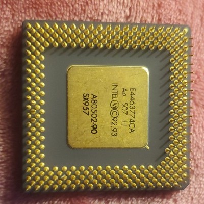 Intel Pentium 90 MHz Vintage CPU SX957 W Heat Spreader A80502-90