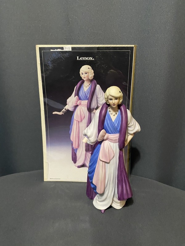 Lenox Stardust  American Songbook Collection 9” Figurine Broken Arm