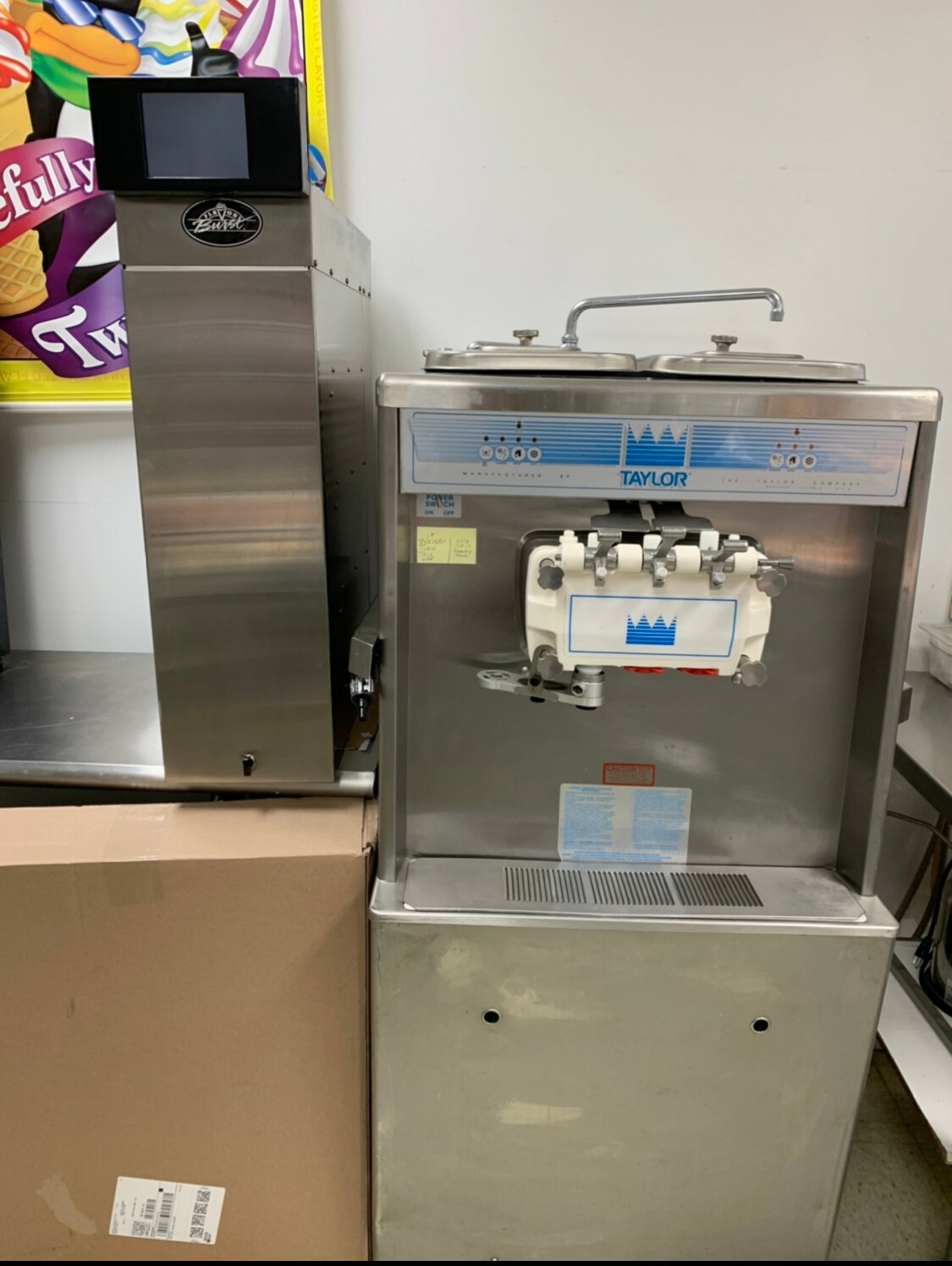 Taylor 75433 Commercial Soft Serve Ice Cream Machine with Flavor Burst