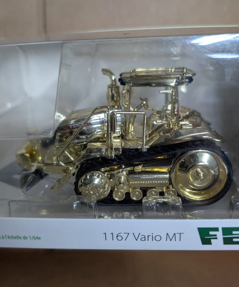 Golden Chase Fendt 1167 Vario MT Scale Model SpecCast 1:64 Scale - Image 3 of 4