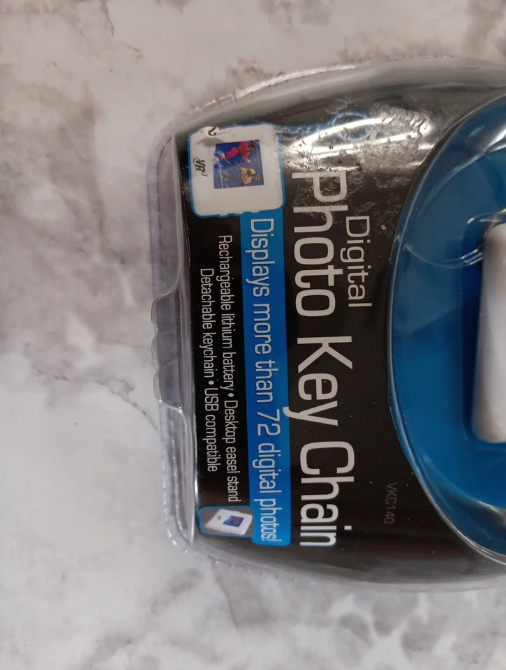 Digital Photo Album Key Chain VKC140 Holds 72 Pics Desktop Easel Stand  - Image 3 of 4