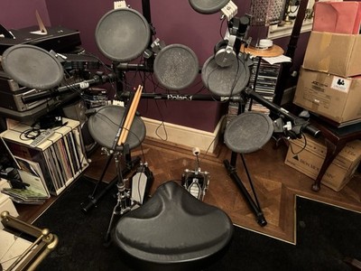 Roland TD-5 TD5 Schlagzeug, Full Kit inkl. Thron Schlagzeug