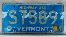 1987 VT Vermont Highway Use License Plate ST589 Garage Man Cave Decor