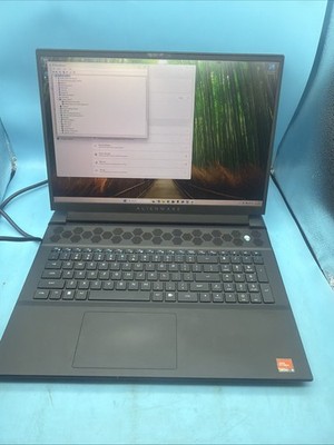 Alienware M18 R1 18'' FHD  480Hz AMD Ryzen 9 7845HX 32GB RAM 1TB SSD RTX 4070