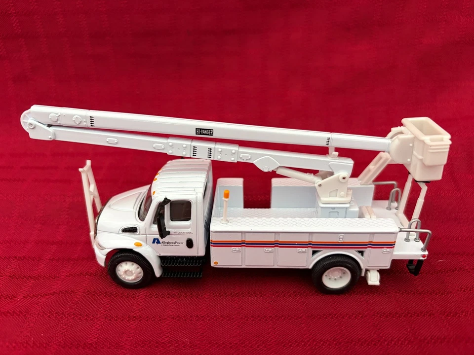 Allegheny Power: camión con canastilla de DG Productions Foto 3 de 4