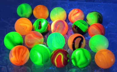 Vintage Marbles Lot- .64''- .57''- UV Glowing Jabo Swirls- L293