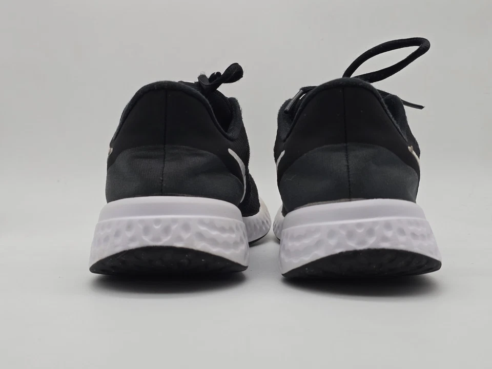 Nike Revolution Trainers Black White Flyknit Running Gym BQ5671-003 Size 5 - Image 4 of 4