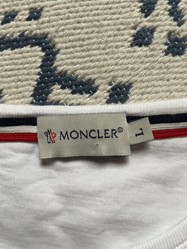 Moncler T-Shirt Gr. L Jahre weiß Logo Shirt Ärmel - Bild 8 von 13