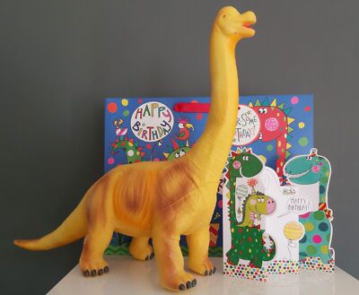 Dinosaurier Brachiosaurus Happy Birthday Geschenk, Karte & Tasche Junge Qualität NEU