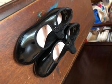 child tap shoes size 10
