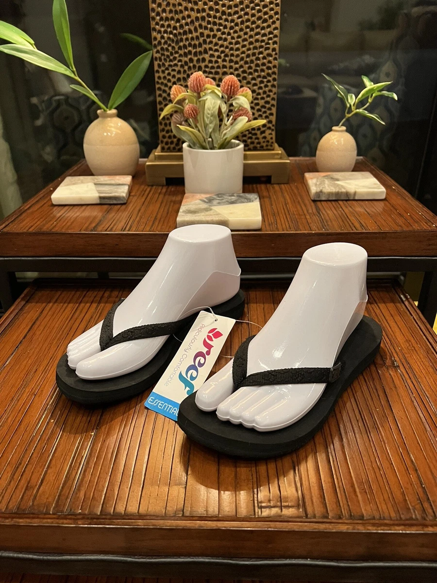 Reef ginger deals flip flops